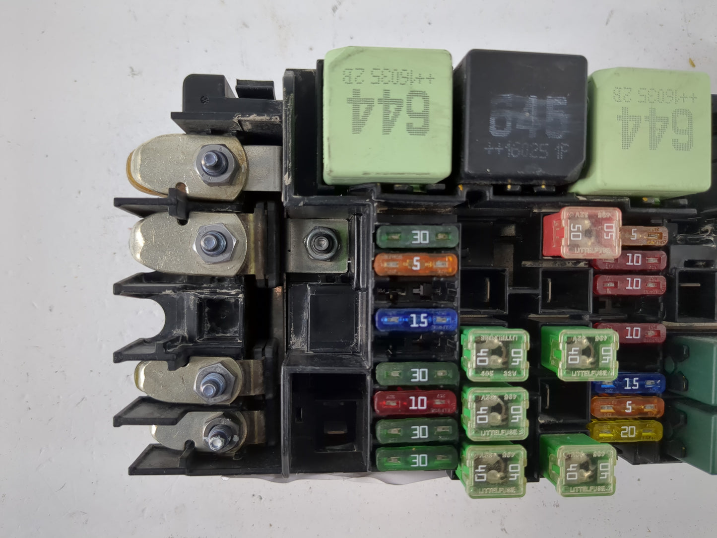 2012-2020 Volkswagen Passat Fusebox Fuse Box Panel Relay Module P/N:5C0 937 819 L Fits OEM Used Auto Parts - Oemusedautopart