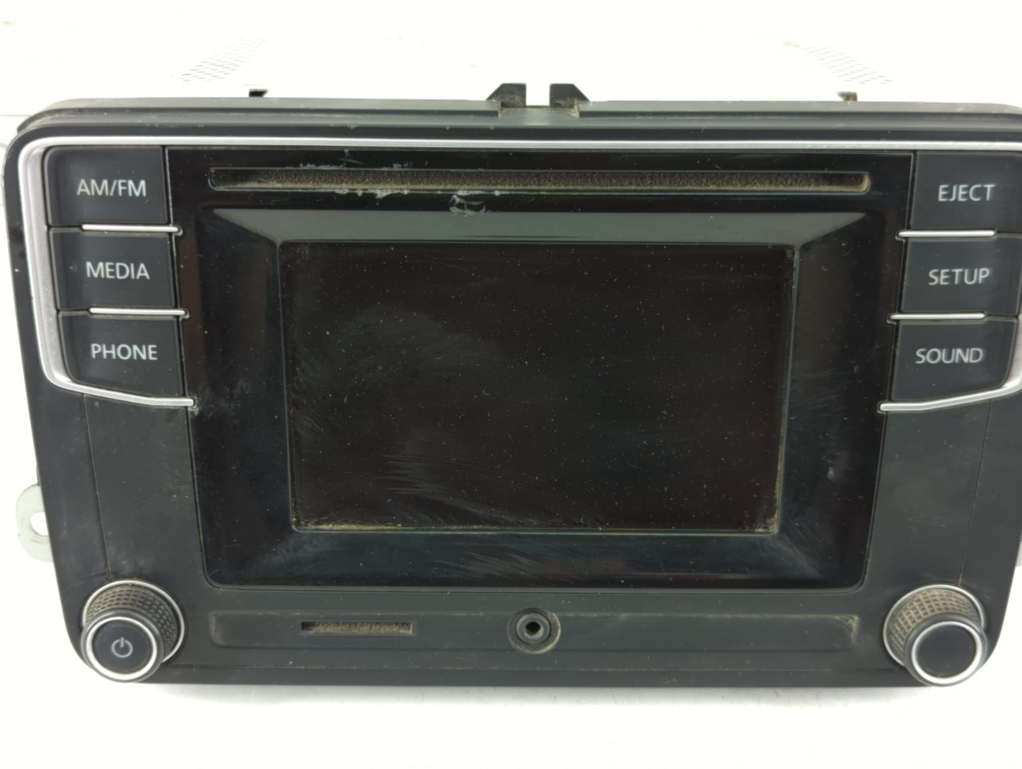 2016 Volkswagen Passat Radio AM FM Cd Player Receiver Replacement P/N:561 035 150 Fits OEM Used Auto Parts - Oemusedautopart