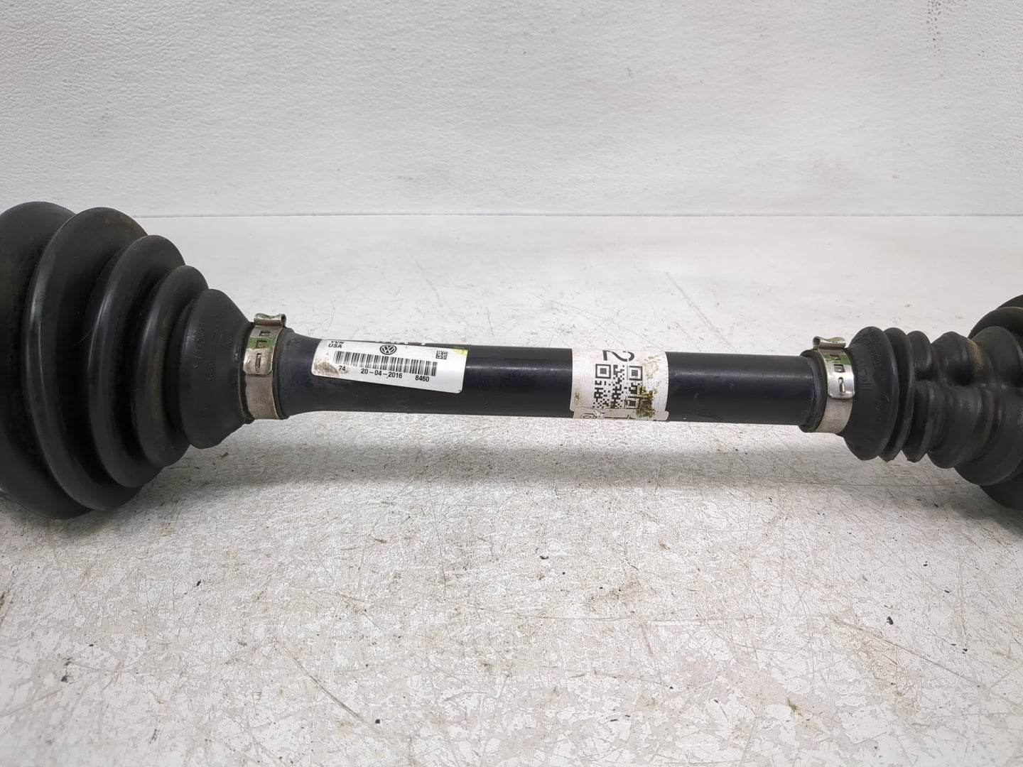2014-2020 Volkswagen Passat Axle Shaft Front Driver Cv C/v 1119962 - Oemusedautoparts1.com