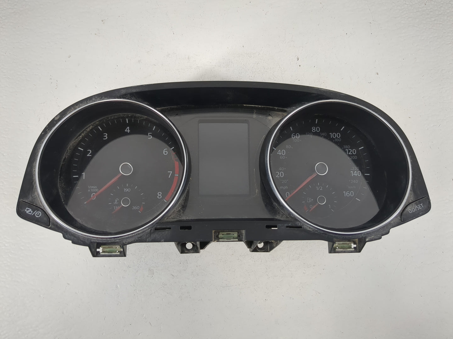 2016-2019 Volkswagen Passat Instrument Cluster Speedometer Gauges P/N:561 920 971 Fits Fits 2016 2017 2018 2019 OEM Used Aut