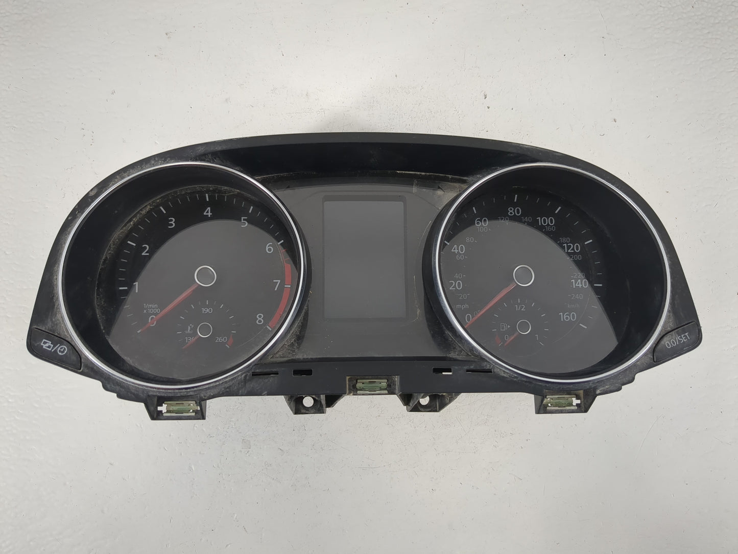 2016-2019 Volkswagen Passat Instrument Cluster Speedometer Gauges P/N:561 920 971 Fits Fits 2016 2017 2018 2019 OEM Used Aut