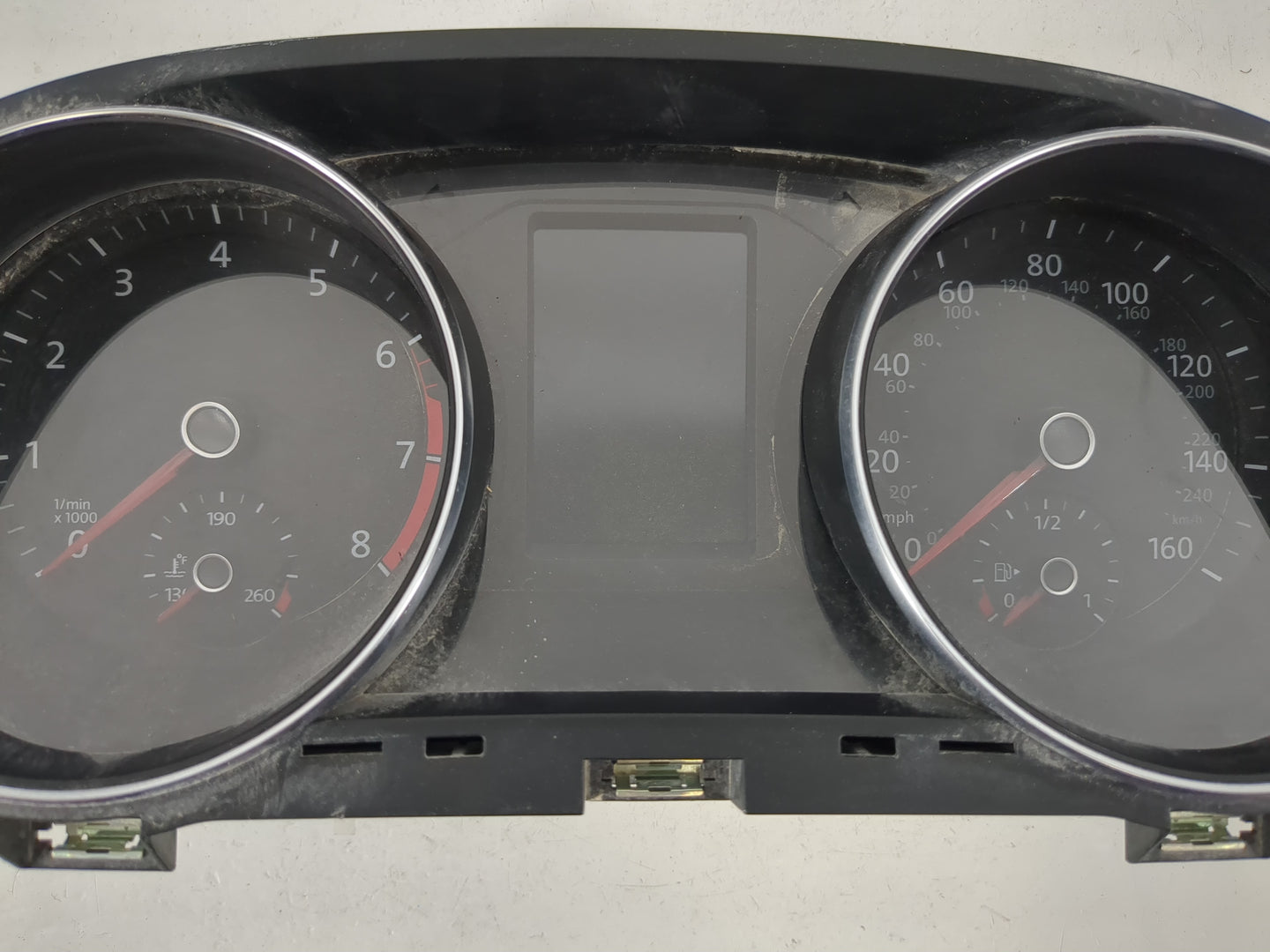 2016-2019 Volkswagen Passat Instrument Cluster Speedometer Gauges P/N:561 920 971 Fits Fits 2016 2017 2018 2019 OEM Used Aut