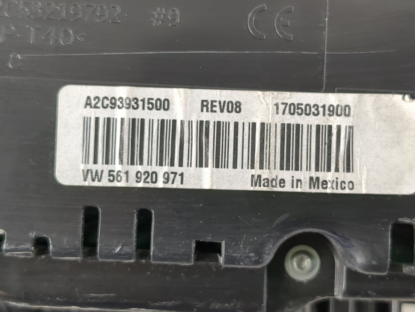 2016-2019 Volkswagen Passat Instrument Cluster Speedometer Gauges P/N:561 920 971 Fits Fits 2016 2017 2018 2019 OEM Used Aut