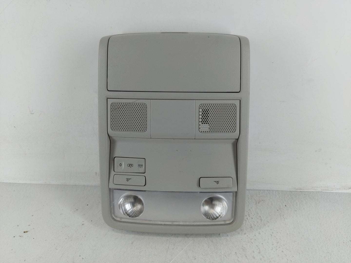 2016-2020 Volkswagen Passat Overhead Roof Console 1168252 - Oemusedautoparts1.com