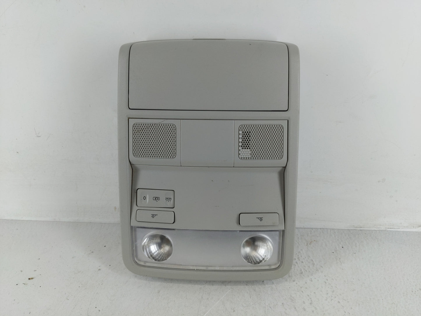 2016-2020 Volkswagen Passat Overhead Roof Console 1168252 - Oemusedautoparts1.com