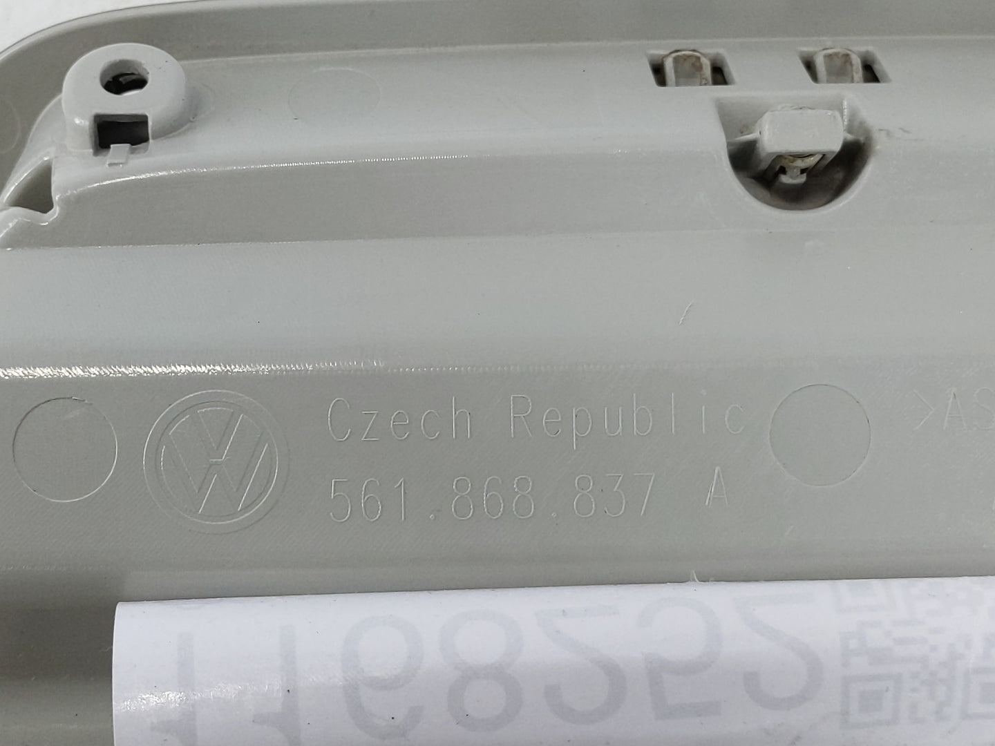 2016-2020 Volkswagen Passat Overhead Roof Console 1168252 - Oemusedautoparts1.com