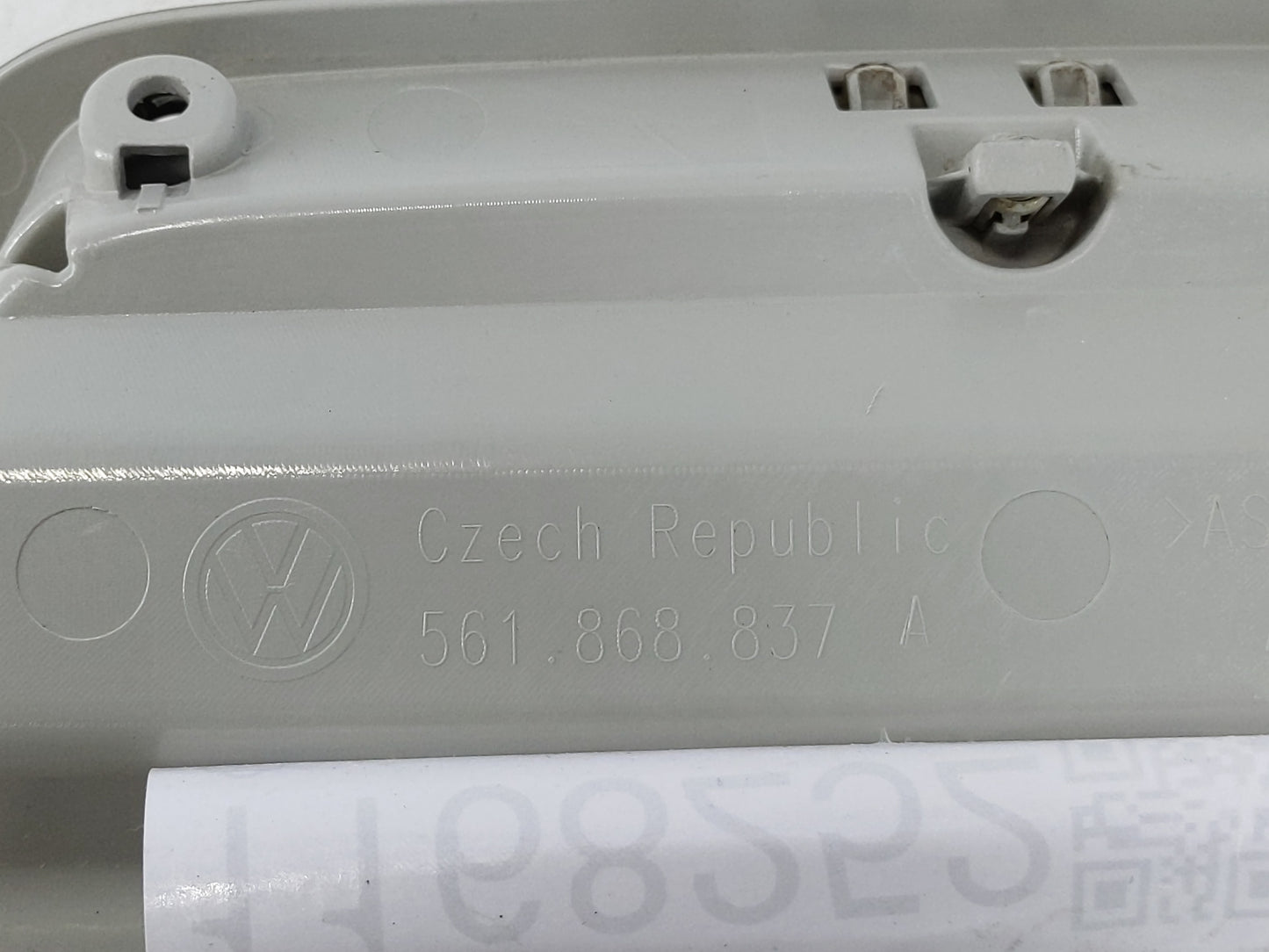 2016-2020 Volkswagen Passat Overhead Roof Console 1168252 - Oemusedautoparts1.com