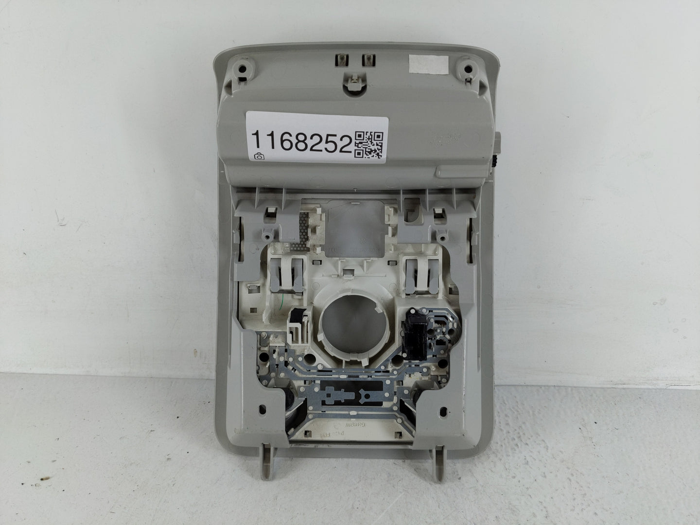 2016-2020 Volkswagen Passat Overhead Roof Console 1168252 - Oemusedautoparts1.com