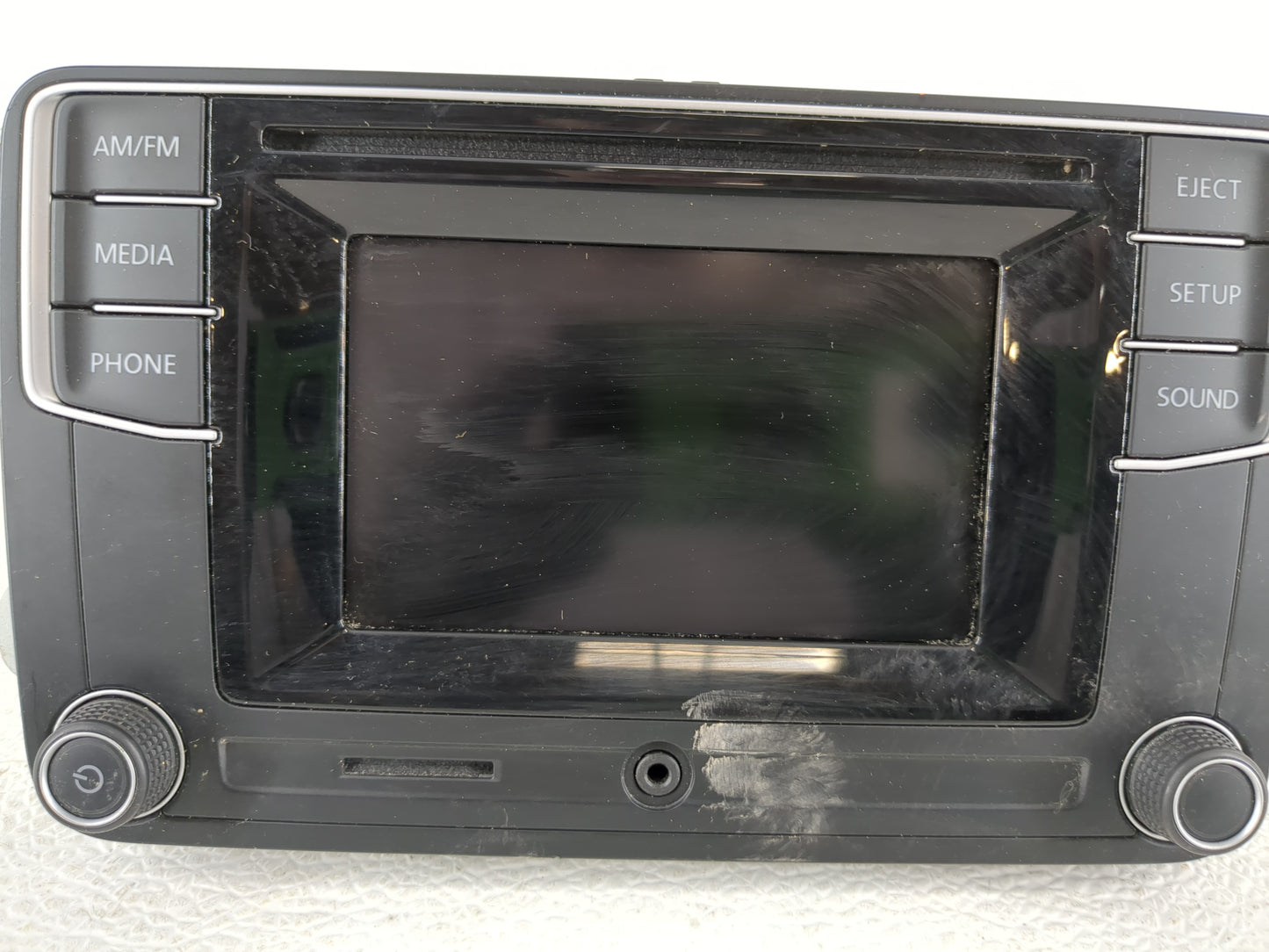 2016 Volkswagen Passat Radio AM FM Cd Player Receiver Replacement P/N:561 035 150 Fits Fits 2013 2014 2015 2017 OEM Used Aut