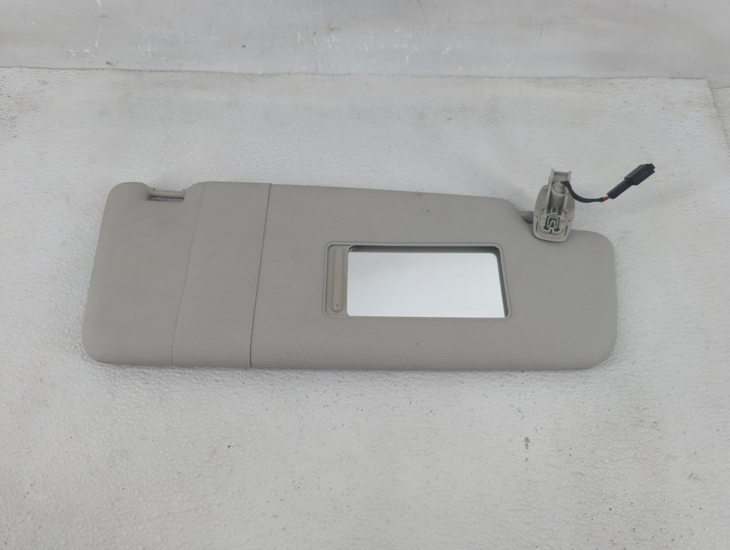 2012-2020 Volkswagen Passat Sun Visor Shade Replacement Passenger Right Mirror Fits OEM Used Auto Parts - Oemusedautoparts1.