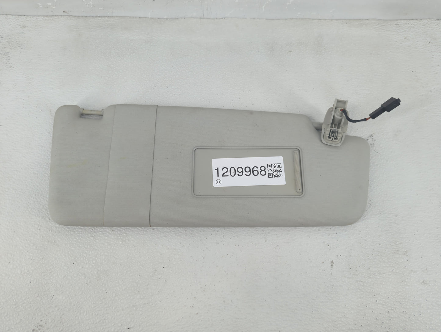 2012-2020 Volkswagen Passat Sun Visor Shade Replacement Passenger Right Mirror Fits OEM Used Auto Parts - Oemusedautoparts1.