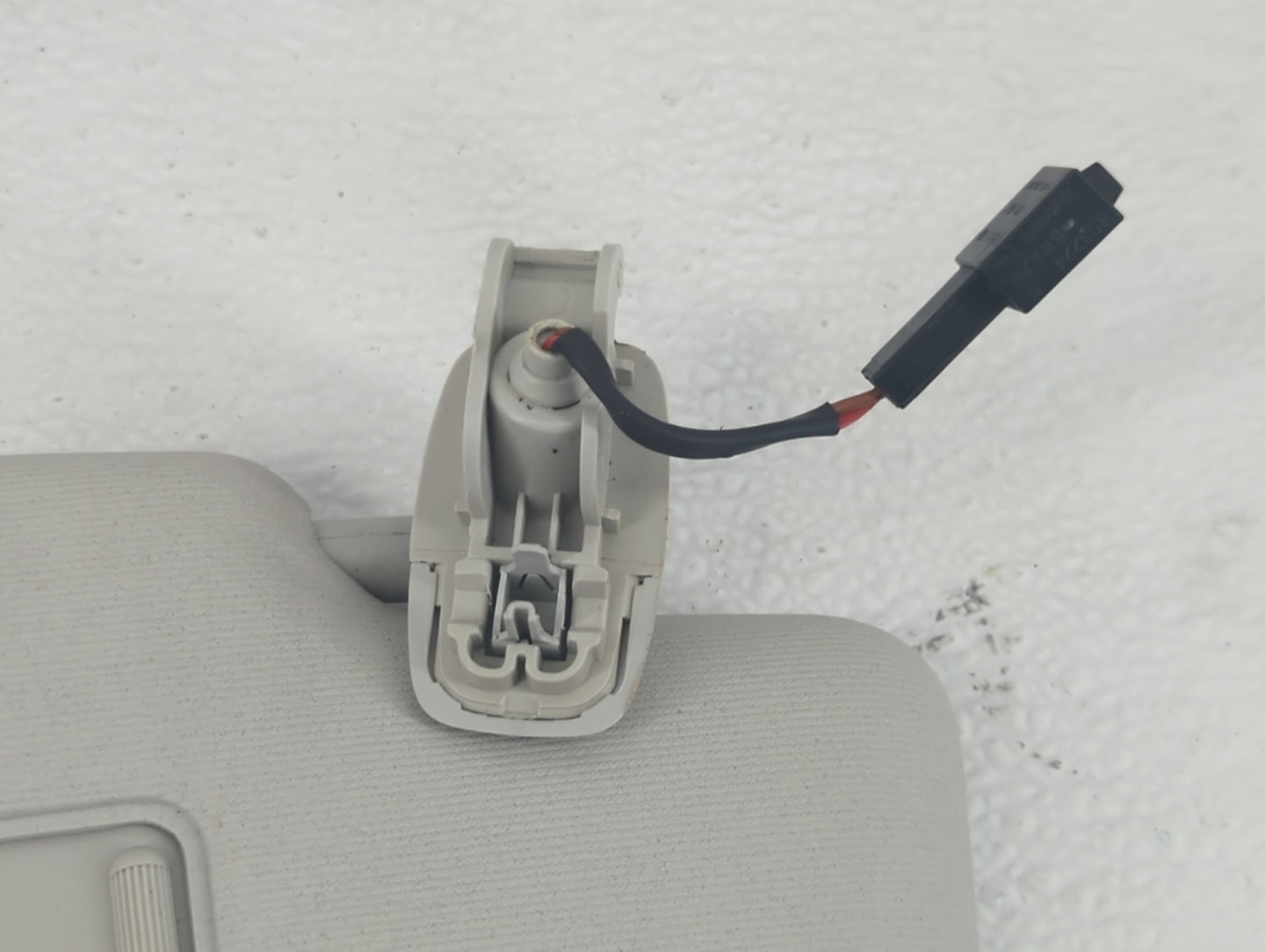 2012-2020 Volkswagen Passat Sun Visor Shade Replacement Passenger Right Mirror Fits OEM Used Auto Parts - Oemusedautoparts1.
