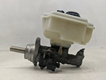 compare product 2016-2020 Volkswagen Passat Brake Master Cylinder 1312052