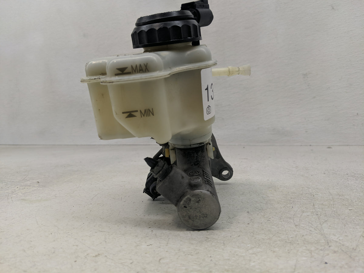 2016-2020 Volkswagen Passat Brake Master Cylinder 1312052 - Oemusedautoparts1.com