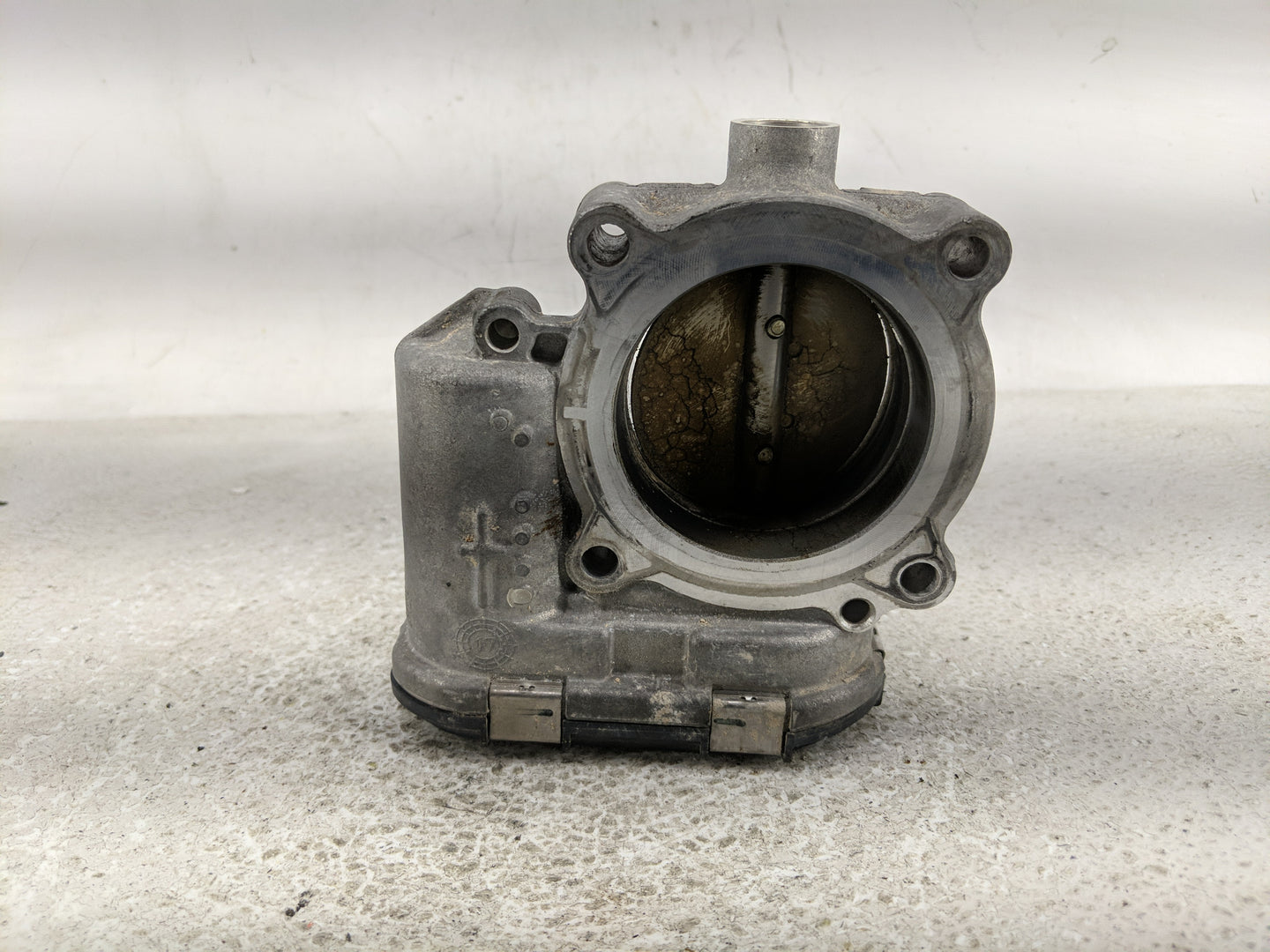 2014-2017 Volkswagen Passat Throttle Body P/N:06K 133 062 AG Fits Fits 2014 2015 2016 2017 OEM Used Auto Parts - Oemusedauto
