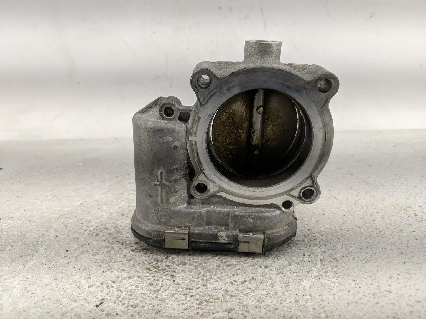 2014-2017 Volkswagen Passat Throttle Body P/N:06K 133 062 AG Fits Fits 2014 2015 2016 2017 OEM Used Auto Parts - Oemusedauto