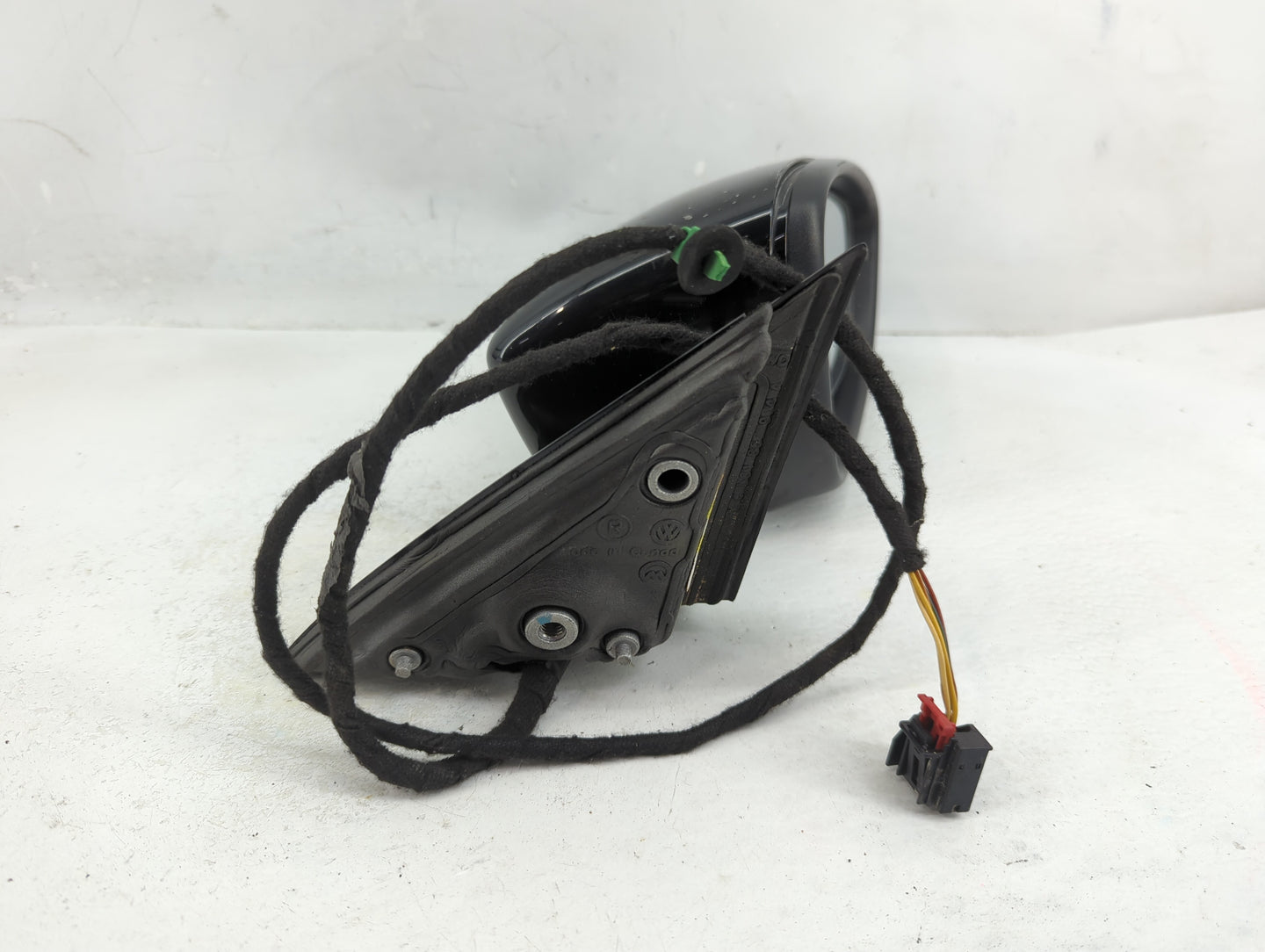 2016-2020 Volkswagen Passat Passenger Side View Mirror - Right Door Mirror OEM Used - Oemusedautoparts1.com