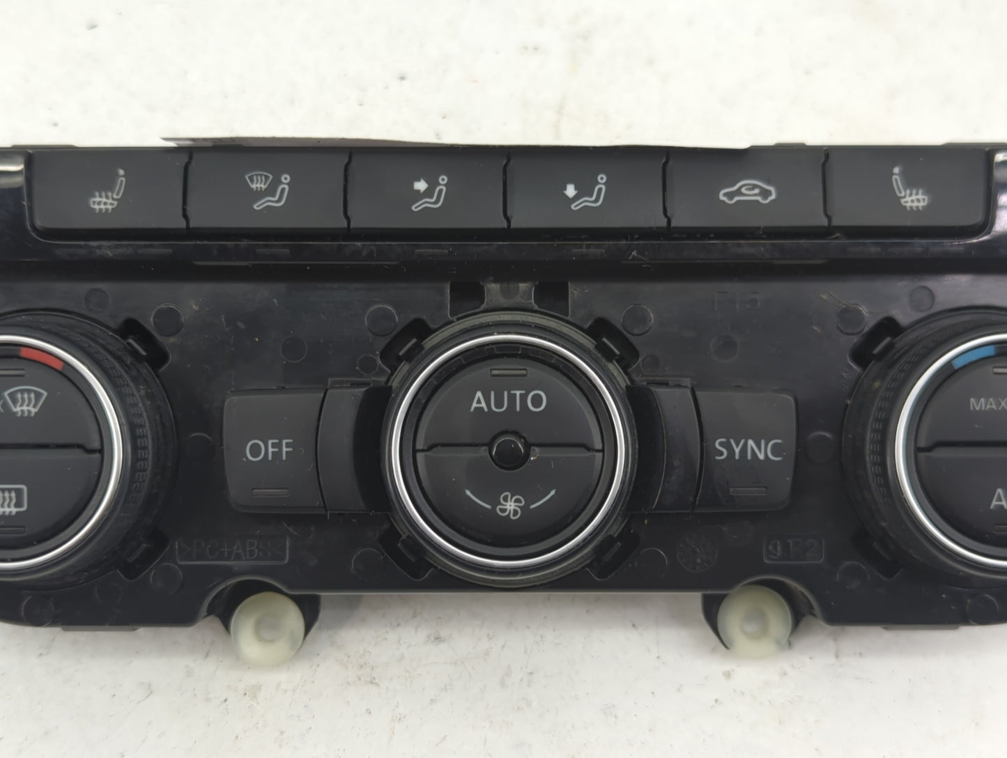 2016-2019 Volkswagen Passat Climate Control Module Temperature AC/Heater Replacement Fits Fits 2016 2017 2018 2019 OEM Used 
