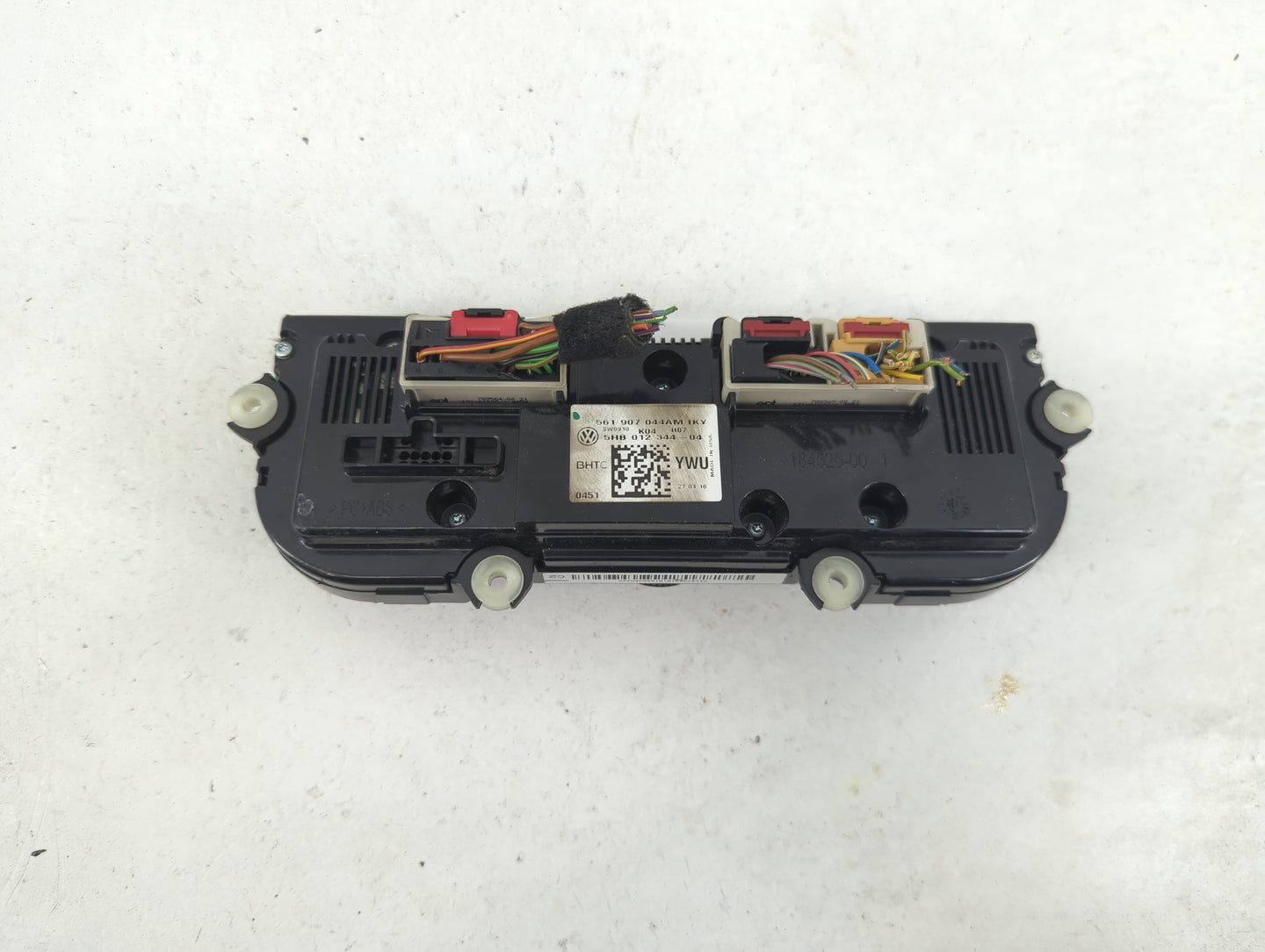2016-2019 Volkswagen Passat Climate Control Module Temperature AC/Heater Replacement Fits Fits 2016 2017 2018 2019 OEM Used 