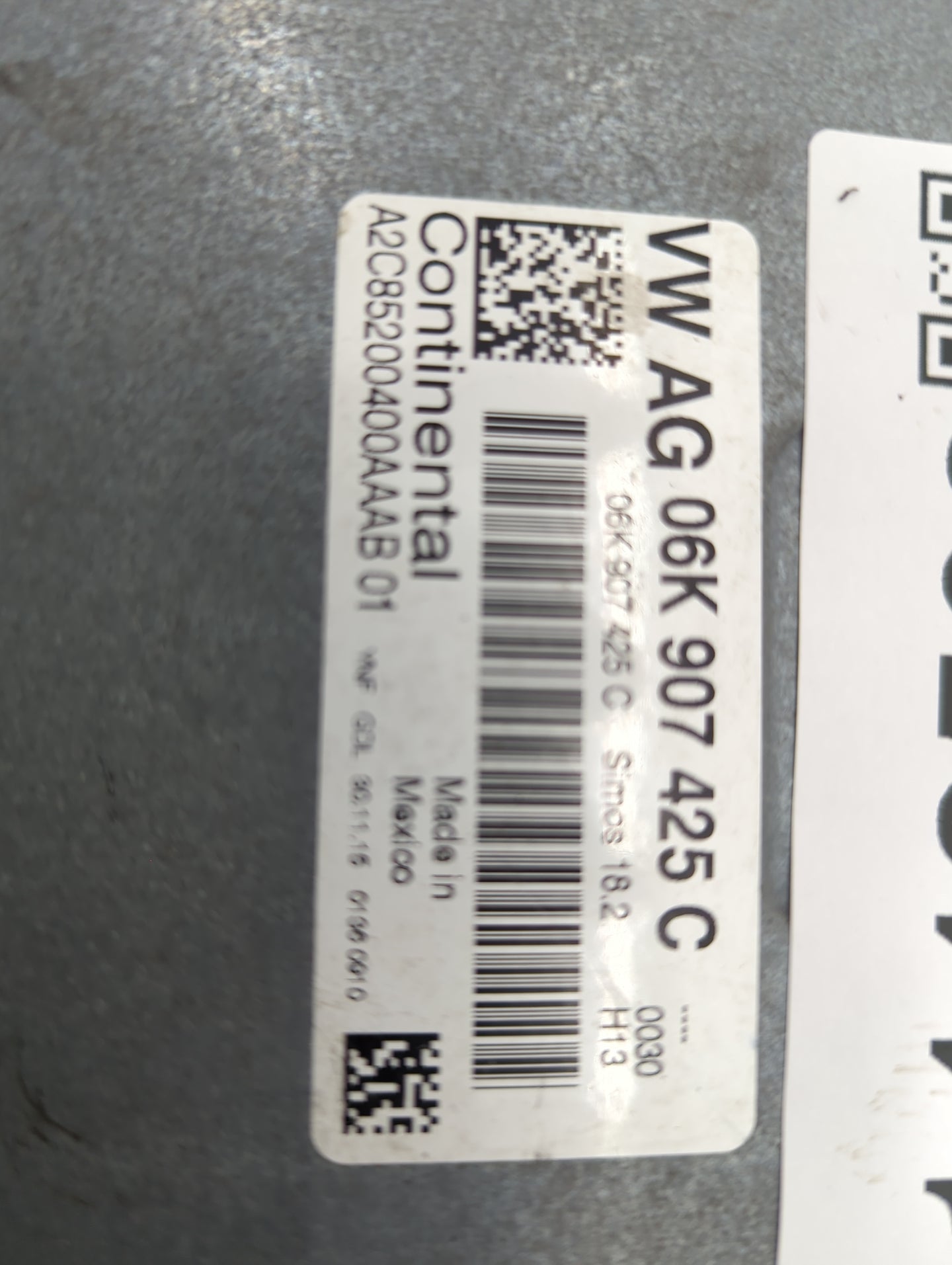 2016-2017 Volkswagen Passat PCM Engine Control Computer ECU ECM PCU OEM P/N:06K907425C A2C85200400AAB01 Fits Fits 2016 2017 