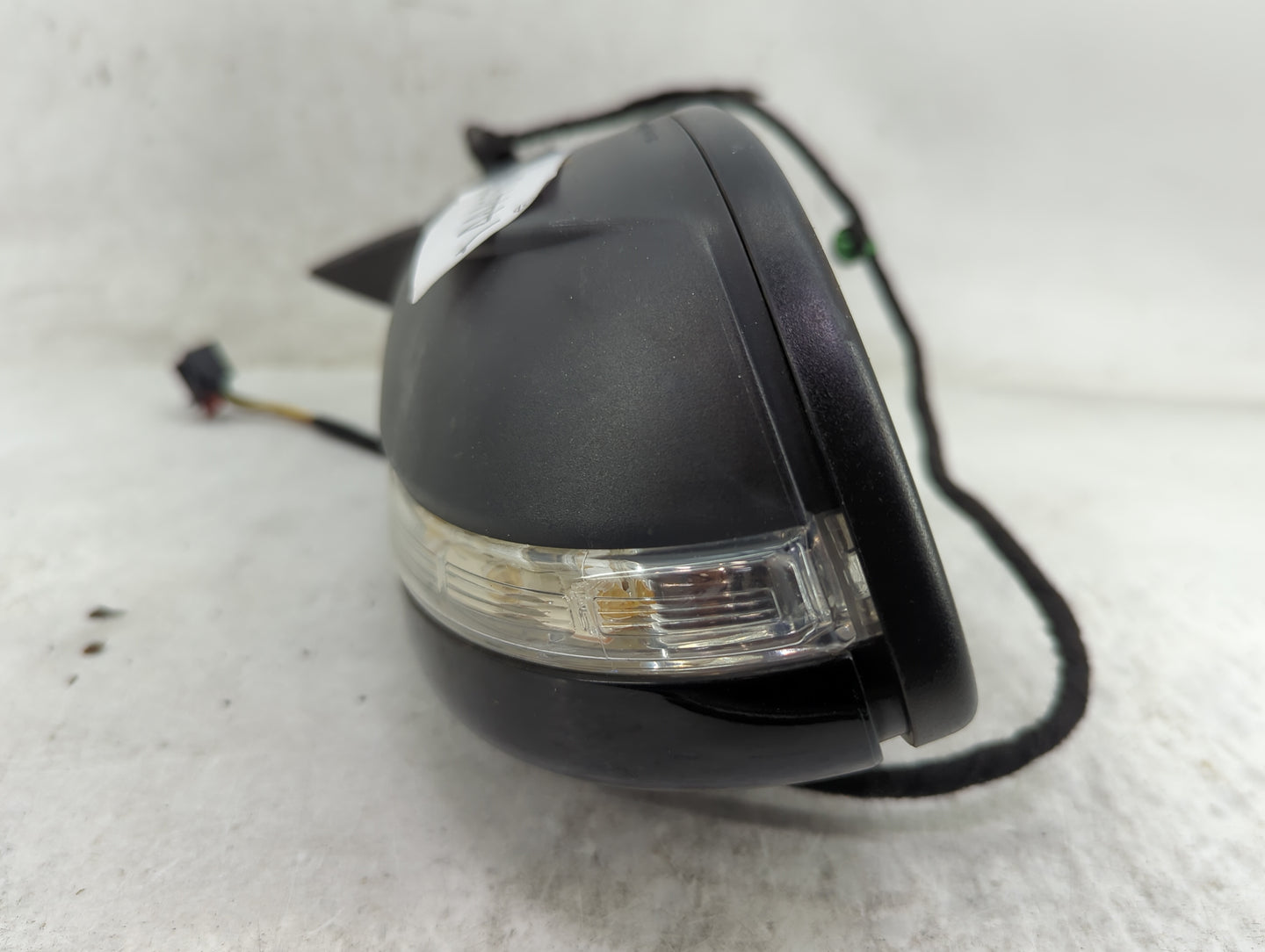 2016-2020 Volkswagen Passat Passenger Side View Mirror - Right Door Mirror OEM Used - Oemusedautoparts1.com