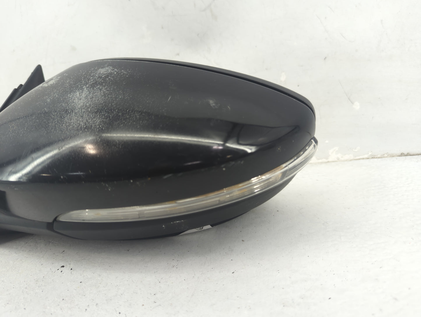 2016-2020 Volkswagen Passat Driver Side View Mirror - Left Door Mirror OEM Used - Oemusedautoparts1.com
