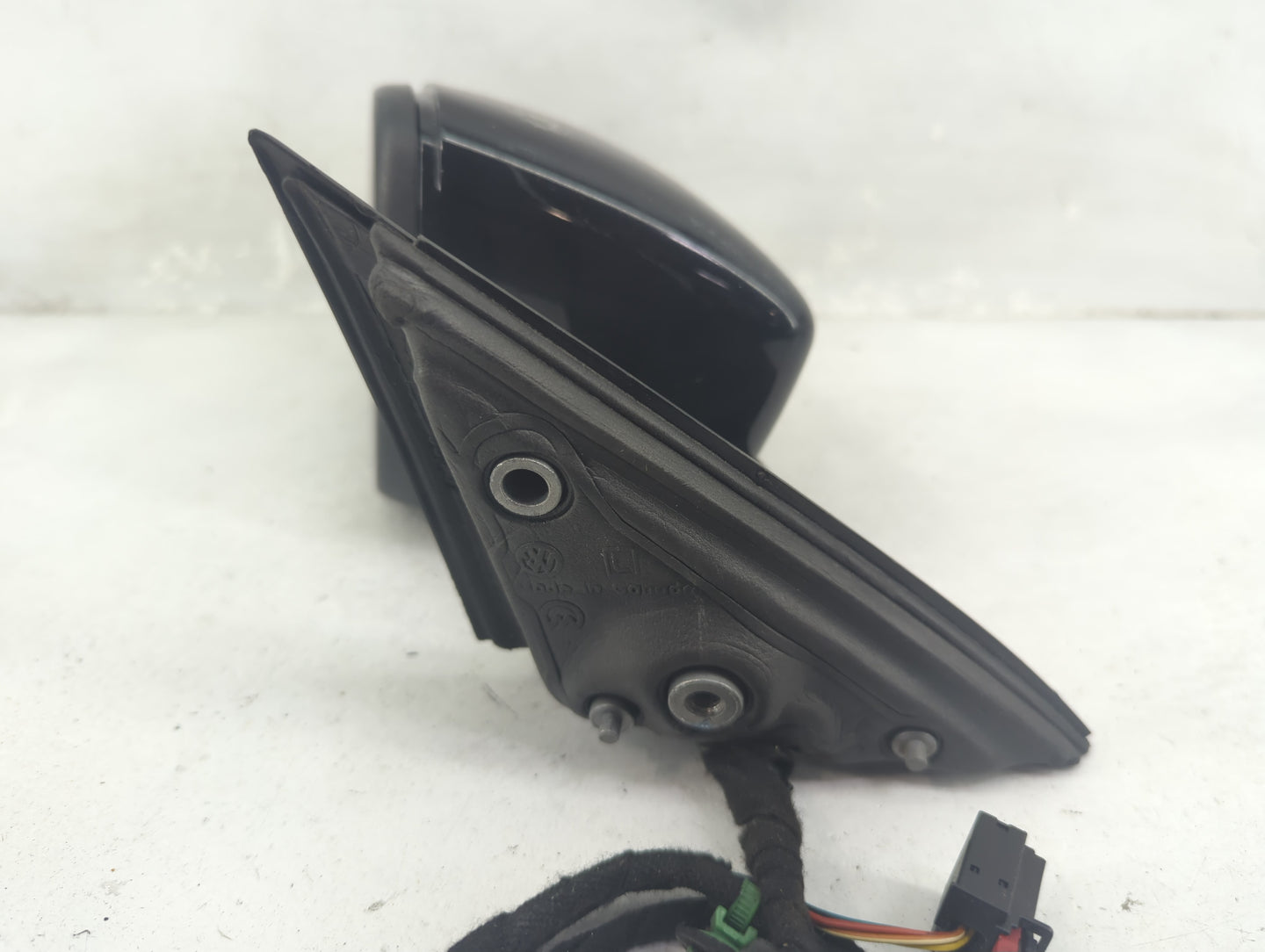 2016-2020 Volkswagen Passat Driver Side View Mirror - Left Door Mirror OEM Used - Oemusedautoparts1.com