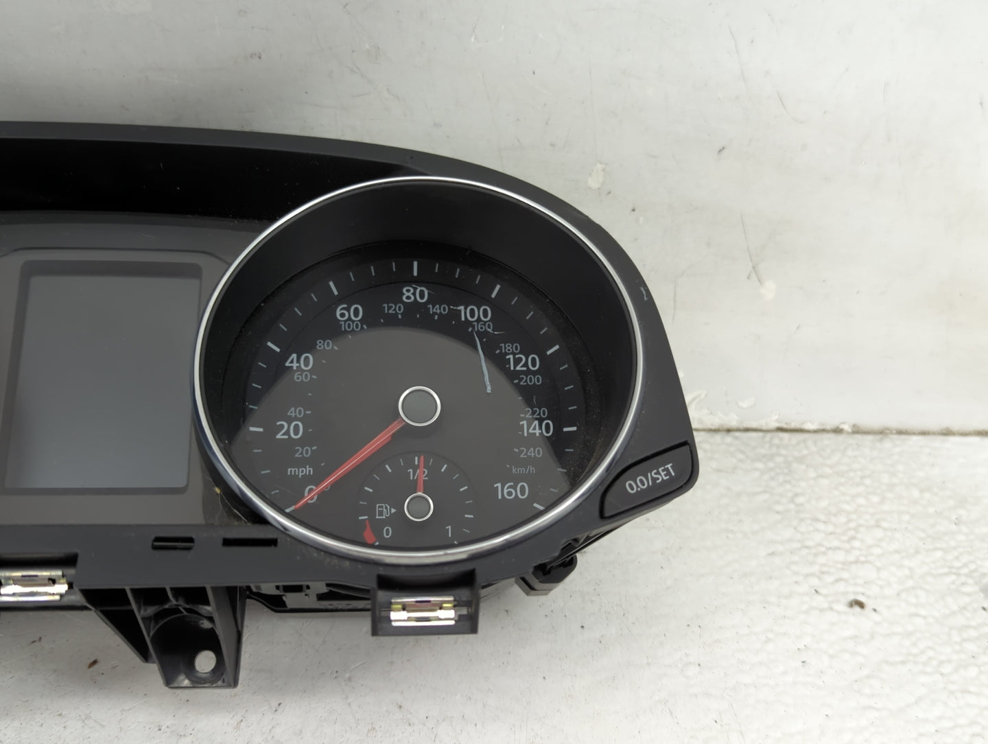 2016-2019 Volkswagen Passat Instrument Cluster Speedometer Gauges P/N:A2C93931700 5904006712 Miles: Fits Fits 2016 2017 2018