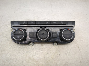 compare product 2016-2019 Volkswagen Passat Climate Control Module Temperature AC/Heater Replacement P/N:561 907 044 AM Fits OEM Used Auto Parts