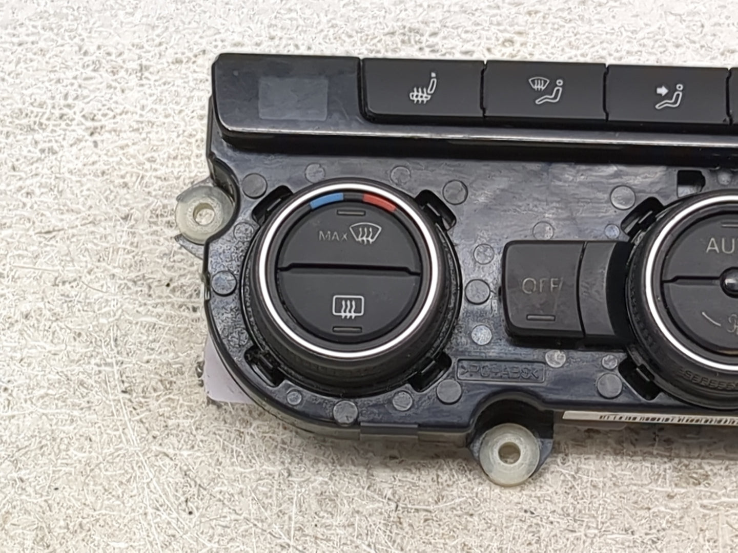 2016-2019 Volkswagen Passat Climate Control Module Temperature AC/Heater Replacement P/N:561 907 044 AM Fits OEM Used Auto P