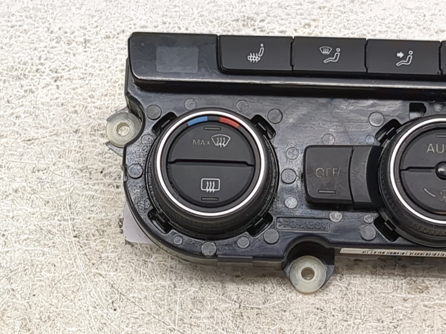 2016-2019 Volkswagen Passat Climate Control Module Temperature AC/Heater Replacement P/N:561 907 044 AM Fits OEM Used Auto P