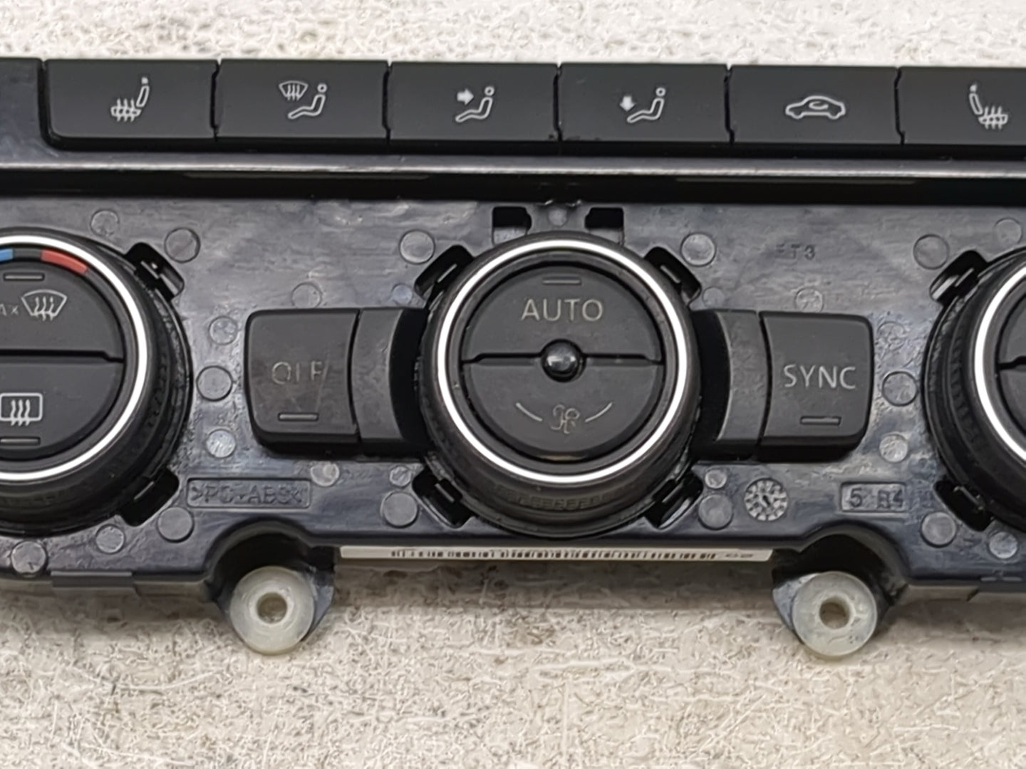 2016-2019 Volkswagen Passat Climate Control Module Temperature AC/Heater Replacement P/N:561 907 044 AM Fits OEM Used Auto P