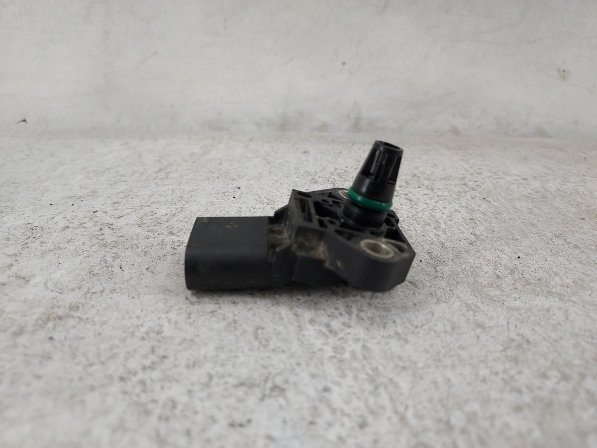 2012-2018 Volkswagen Passat Mass Air Flow Meter Maf Sensor - Oemusedautoparts1.com
