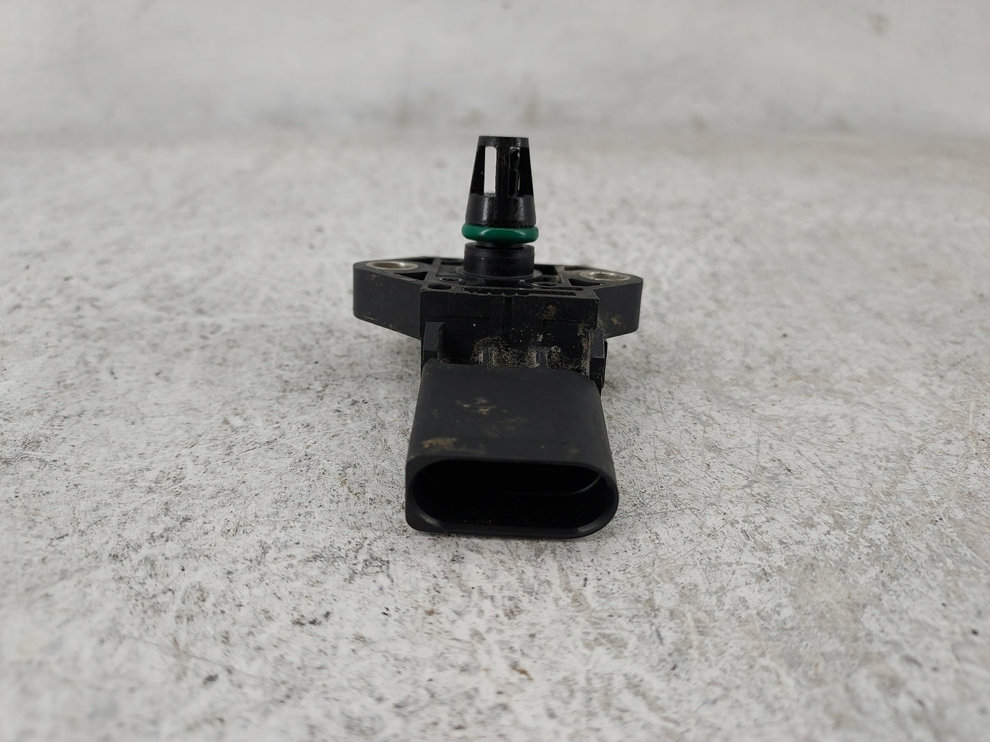 2012-2018 Volkswagen Passat Mass Air Flow Meter Maf - Oemusedautoparts1.com