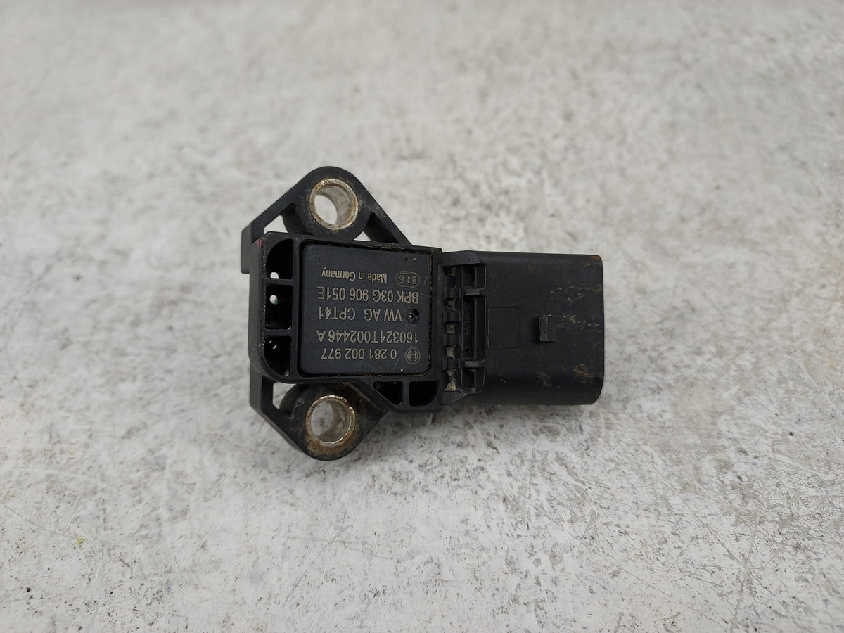 2012-2018 Volkswagen Passat Mass Air Flow Meter Maf Sensor - Oemusedautoparts1.com