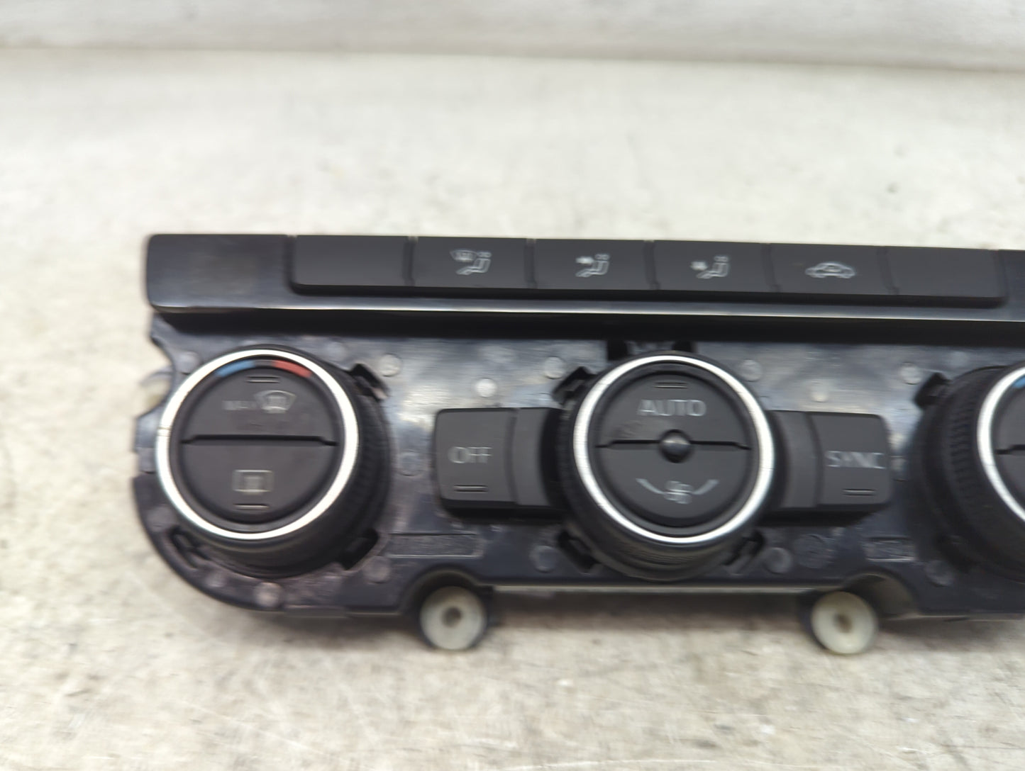 2016-2018 Volkswagen Passat Climate Control Module Temperature AC/Heater Replacement P/N:561907044AN 5HB01234405 Fits OEM Us