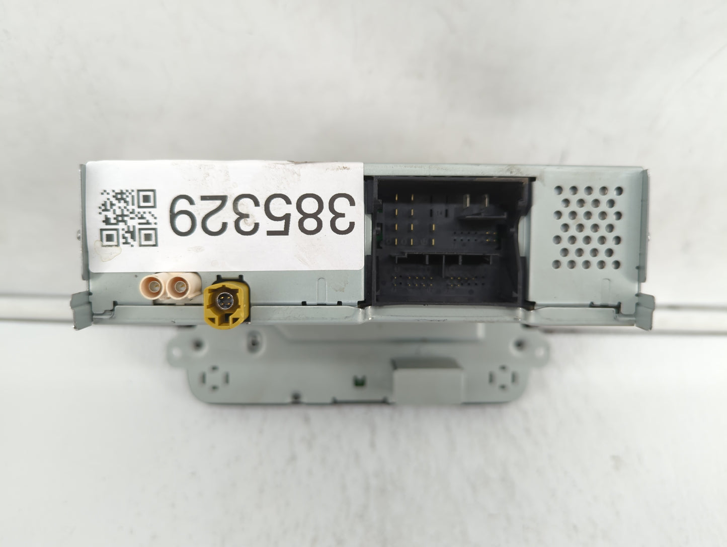 2016 Volkswagen Passat Radio AM FM Cd Player Receiver Replacement P/N:561 035 150 Fits OEM Used Auto Parts - Oemusedautopart