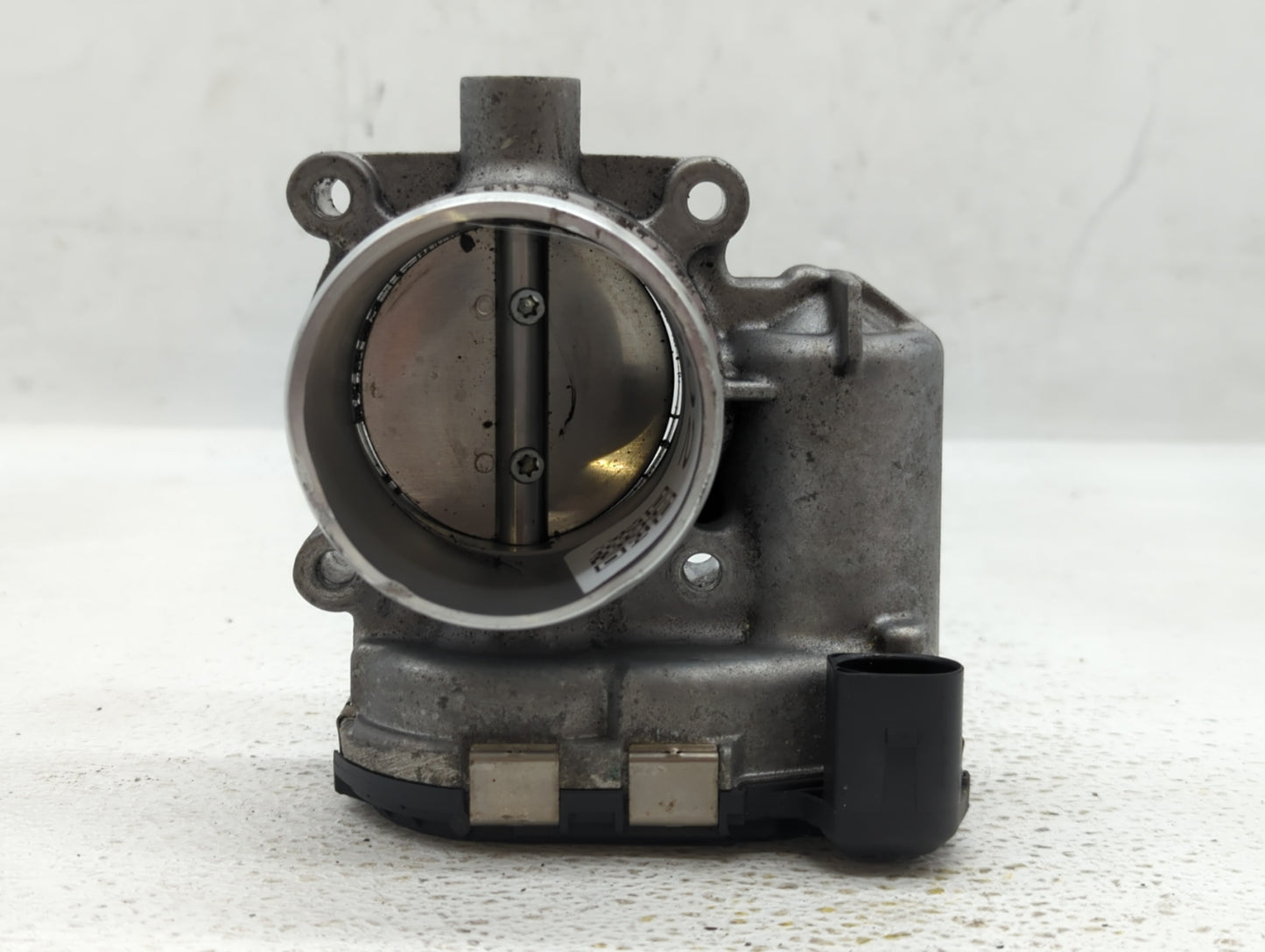 2014-2017 Volkswagen Passat Throttle Body P/N:06K 133 062 E Fits Fits 2014 2015 2016 2017 OEM Used Auto Parts - Oemusedautop