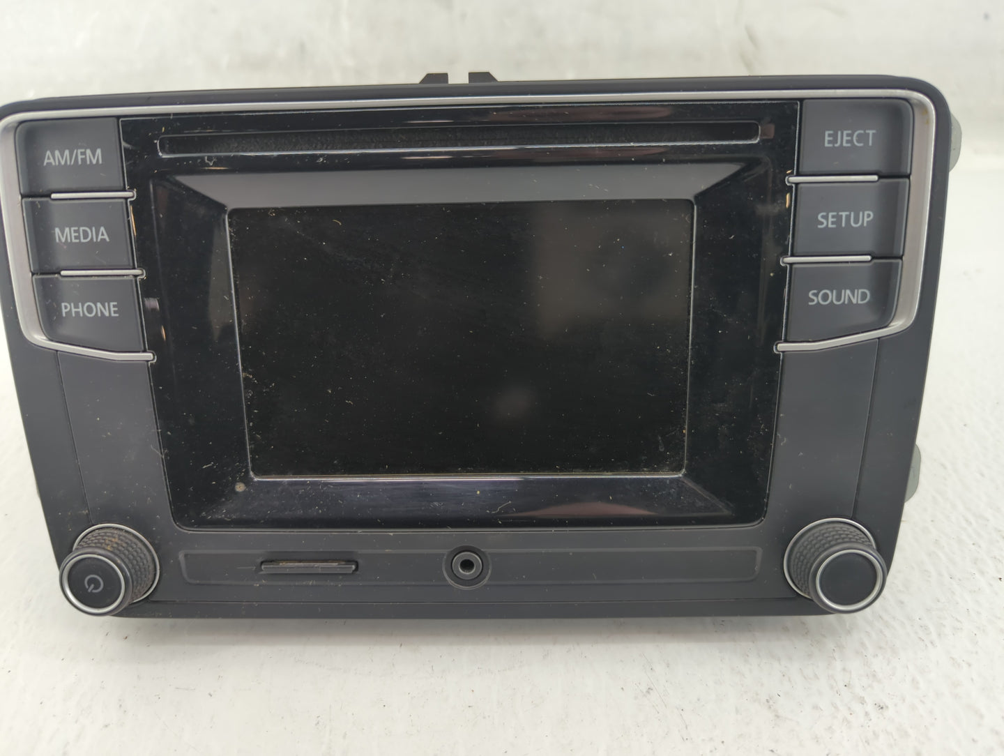 2016 Volkswagen Passat Radio AM FM Cd Player Receiver Replacement P/N:561 035 150 Fits OEM Used Auto Parts - Oemusedautopart