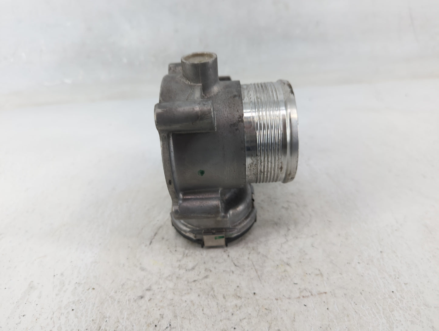 2014-2017 Volkswagen Passat Throttle Body P/N:06K 133 062 E Fits Fits 2014 2015 2016 2017 OEM Used Auto Parts - Oemusedautop
