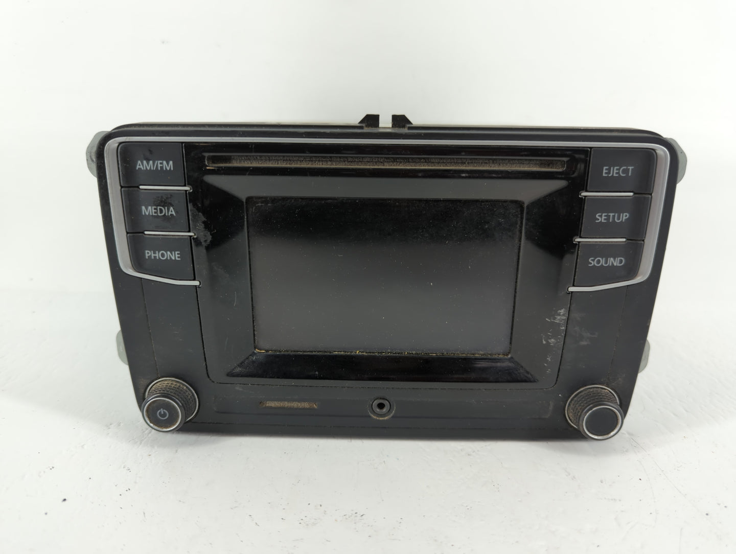 2016 Volkswagen Passat Radio AM FM Cd Player Receiver Replacement P/N:561 035 150 Fits Fits 2013 2014 2015 2017 OEM Used Aut