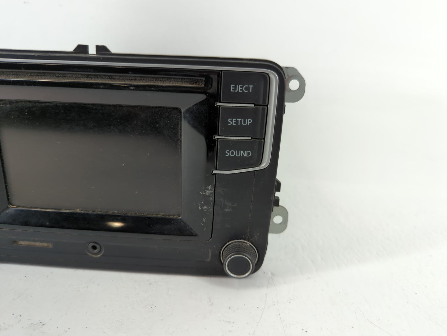 2016 Volkswagen Passat Radio AM FM Cd Player Receiver Replacement P/N:561 035 150 Fits Fits 2013 2014 2015 2017 OEM Used Aut