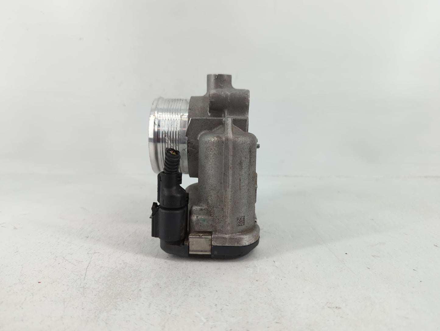 2014-2017 Volkswagen Passat Throttle Body P/N:0 280 750 590 06K 133 062E Fits Fits 2014 2015 2016 2017 OEM Used Auto Parts -