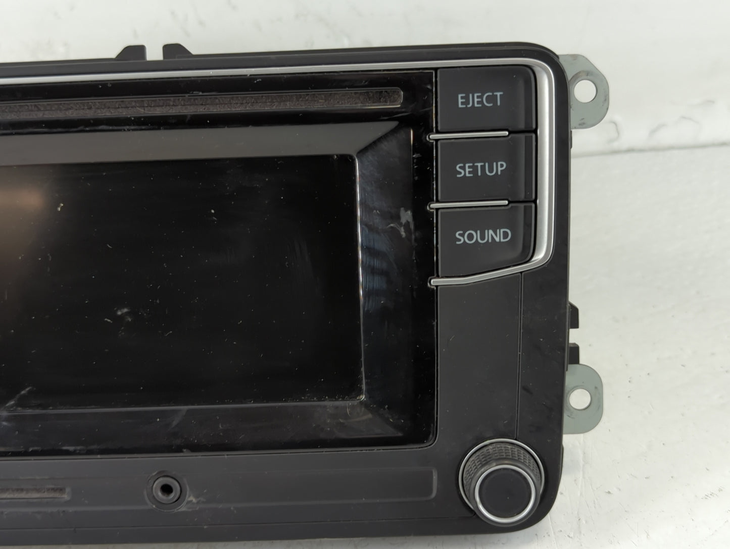 2016 Volkswagen Passat Am Fm Cd Player Radio Receiver - Oemusedautoparts1.com