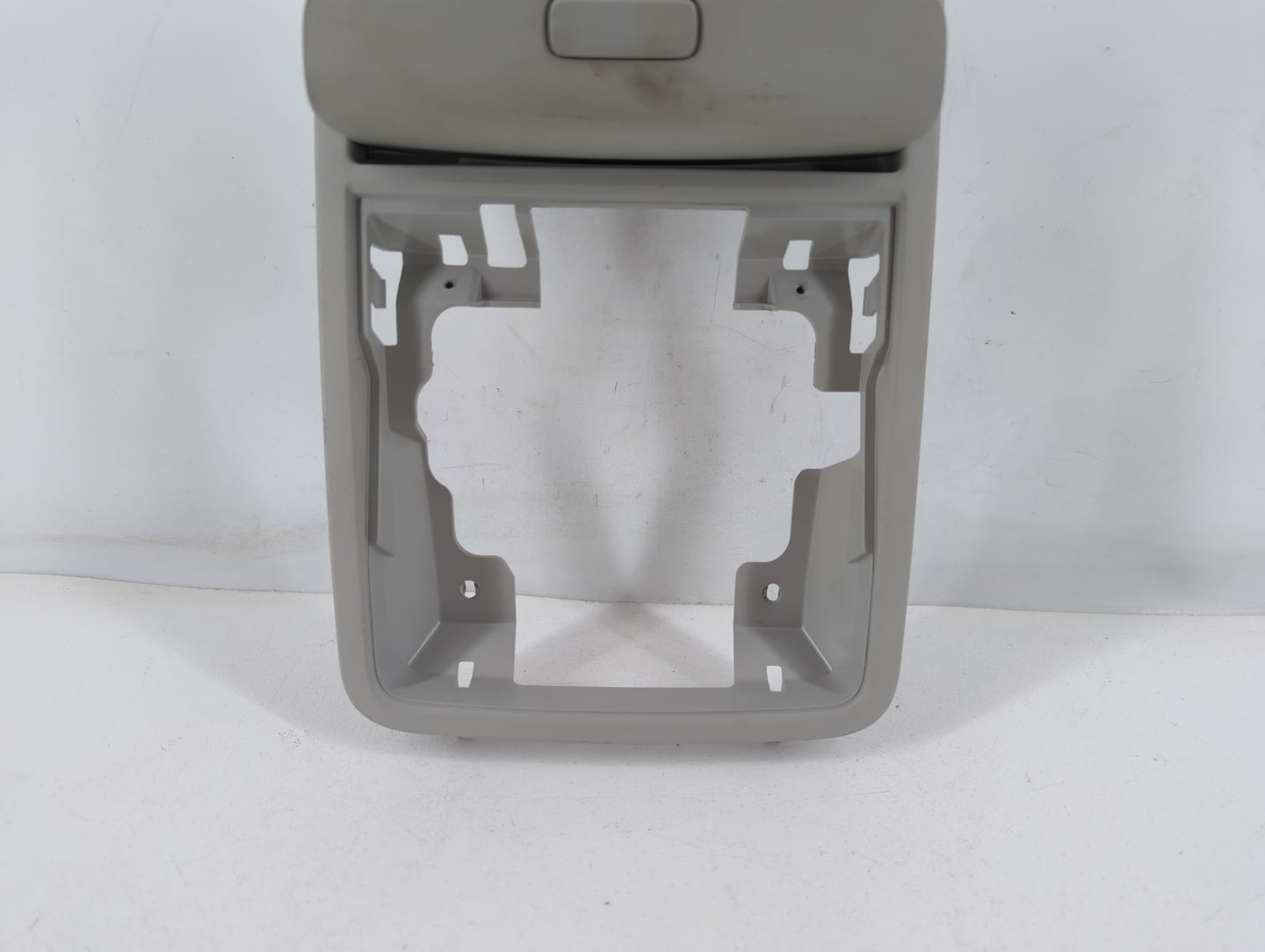 2016-2020 Volkswagen Passat Overhead Roof Console 747954 - Oemusedautoparts1.com