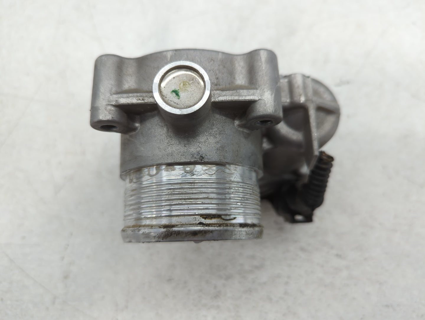 2014-2017 Volkswagen Passat Throttle Body P/N:06K 133 062 E Fits Fits 2014 2015 2016 2017 OEM Used Auto Parts - Oemusedautop