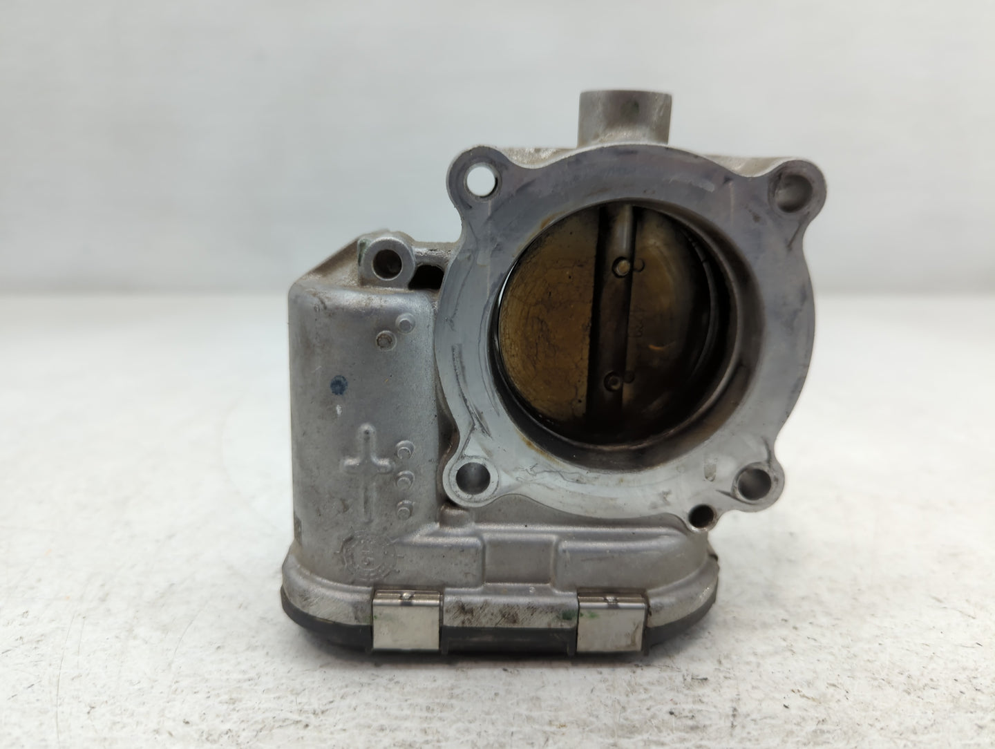 2014-2017 Volkswagen Passat Throttle Body P/N:06K 133 062 E Fits Fits 2014 2015 2016 2017 OEM Used Auto Parts - Oemusedautop