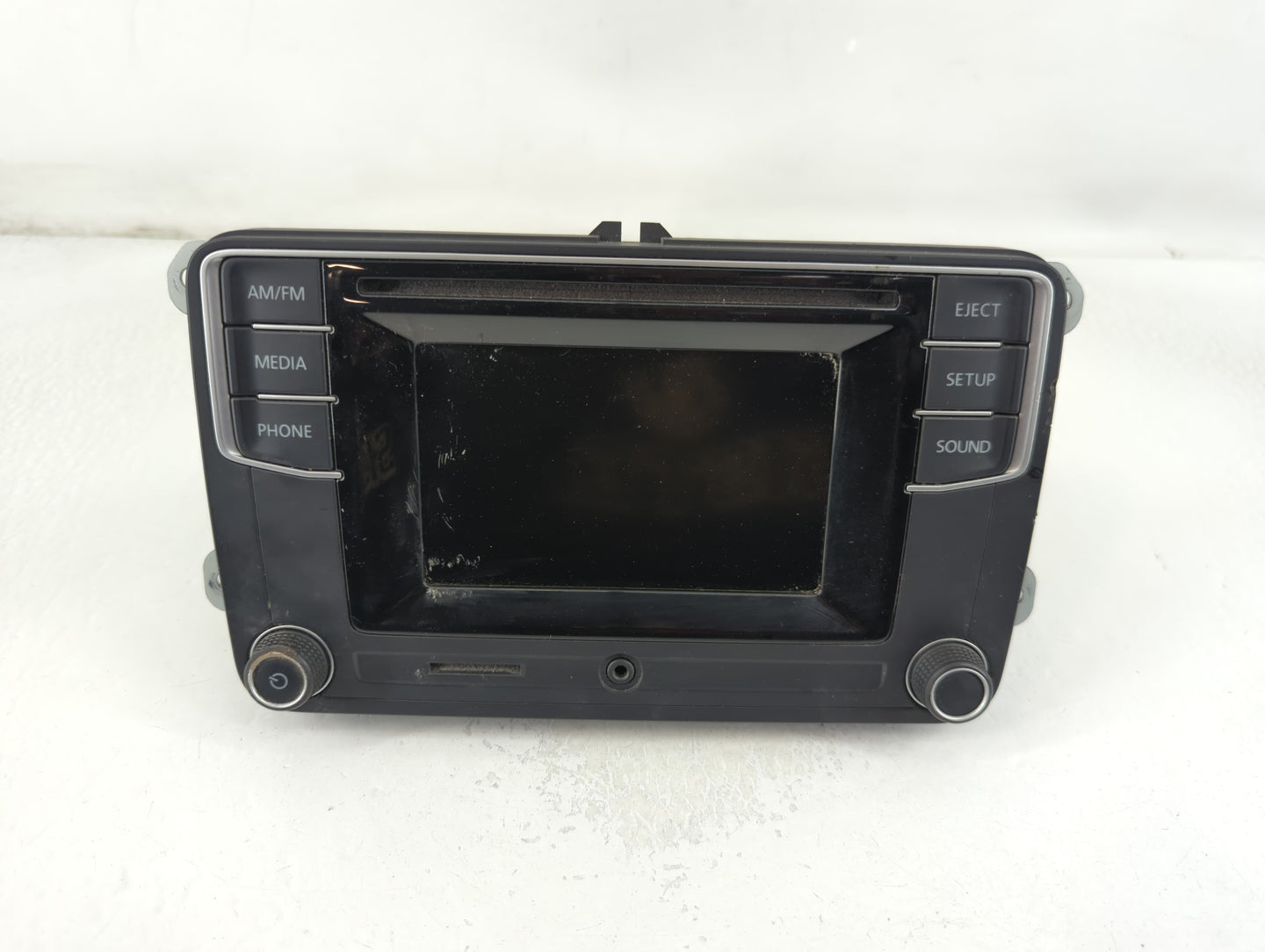 2016 Volkswagen Passat Radio AM FM Cd Player Receiver Replacement P/N:561 035 150 Fits Fits 2013 2014 2015 2017 OEM Used Aut