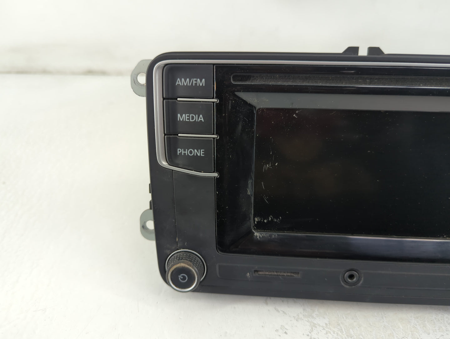 2016 Volkswagen Passat Radio AM FM Cd Player Receiver Replacement P/N:561 035 150 Fits Fits 2013 2014 2015 2017 OEM Used Aut
