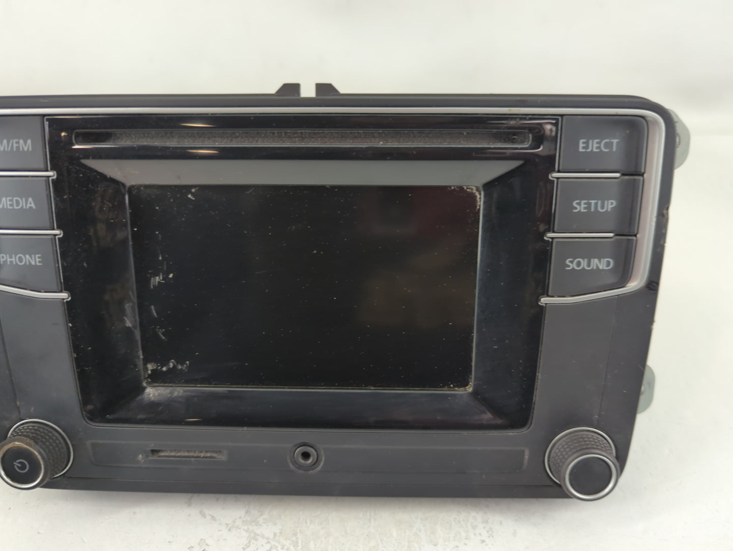 2016 Volkswagen Passat Radio AM FM Cd Player Receiver Replacement P/N:561 035 150 Fits Fits 2013 2014 2015 2017 OEM Used Aut